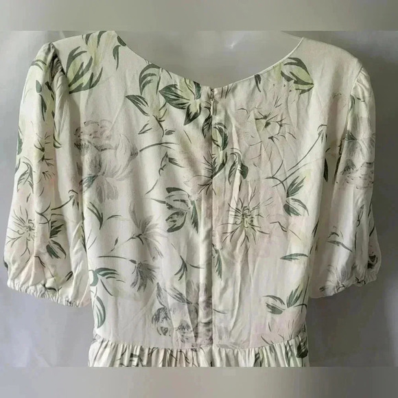 SIZE Medium Saltwater Luxe Miki Chiffon Whimsical Floral Short Sleeve Maxi Dress - Picture 11 of 14